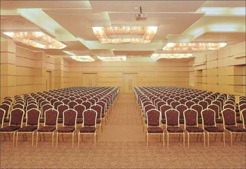 The Residence Hotel & Apartments Powai Mumbai Konforlar fotoğraf