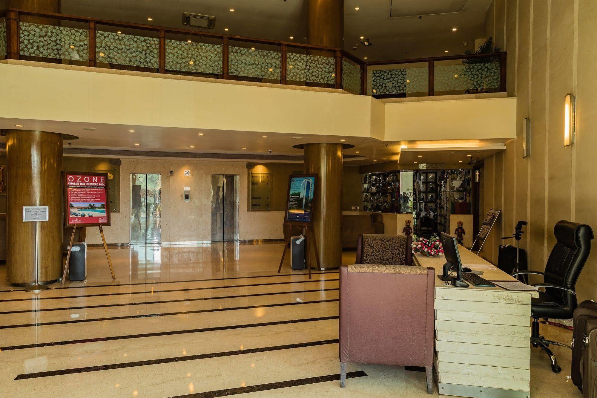 The Residence Hotel & Apartments Powai Mumbai Dış mekan fotoğraf