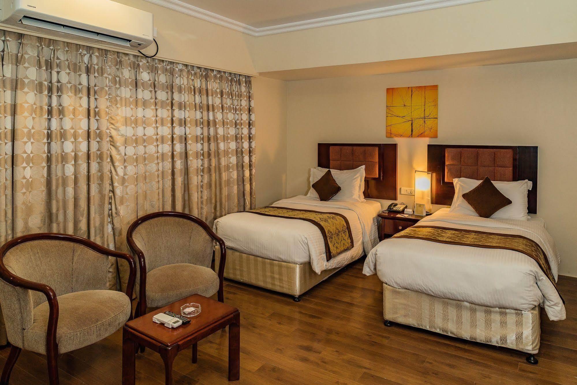 The Residence Hotel & Apartments Powai Mumbai Dış mekan fotoğraf