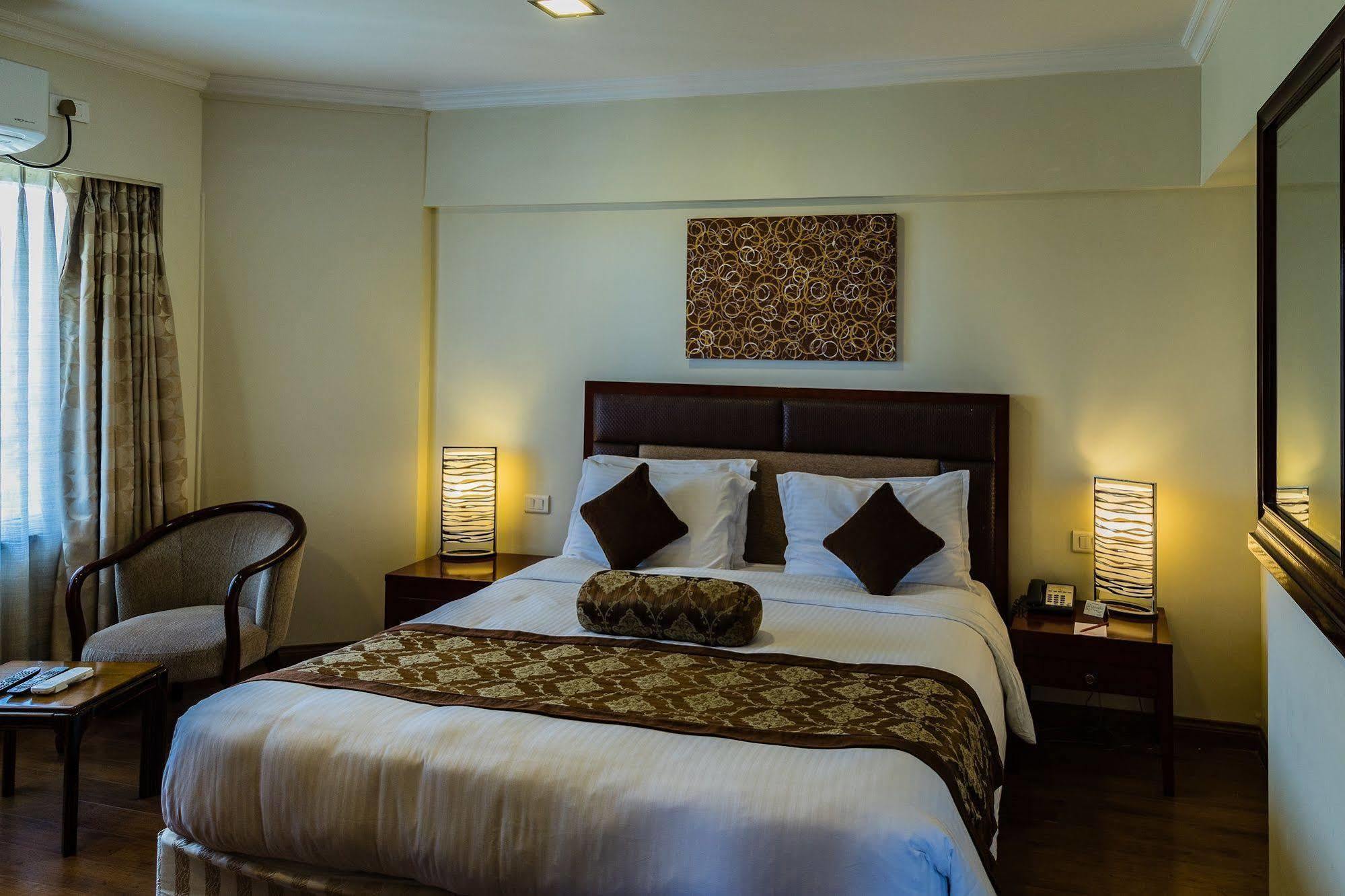 The Residence Hotel & Apartments Powai Mumbai Dış mekan fotoğraf